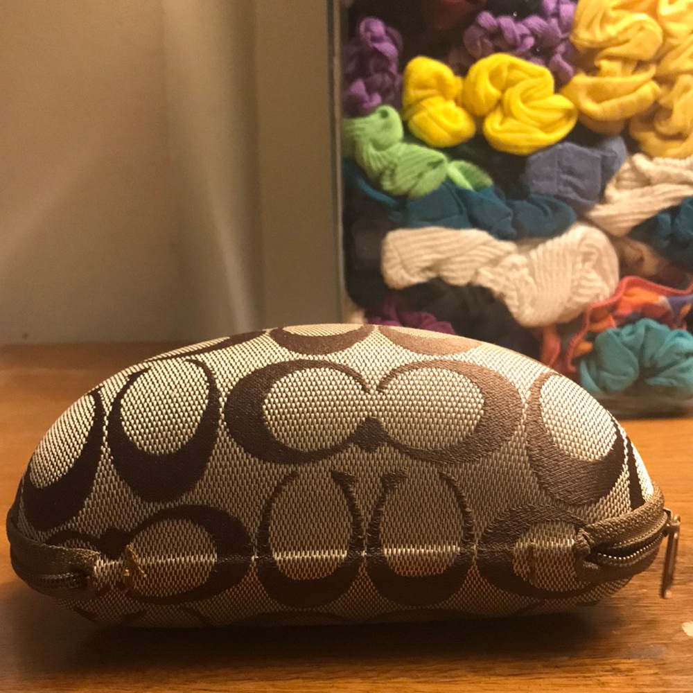 Coach Red/Burgundy & Silver Signature C Sunglasses with Brown Signature C Case - Picture 12 of 14